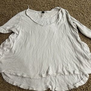 Free people long sleeve size m * small hole